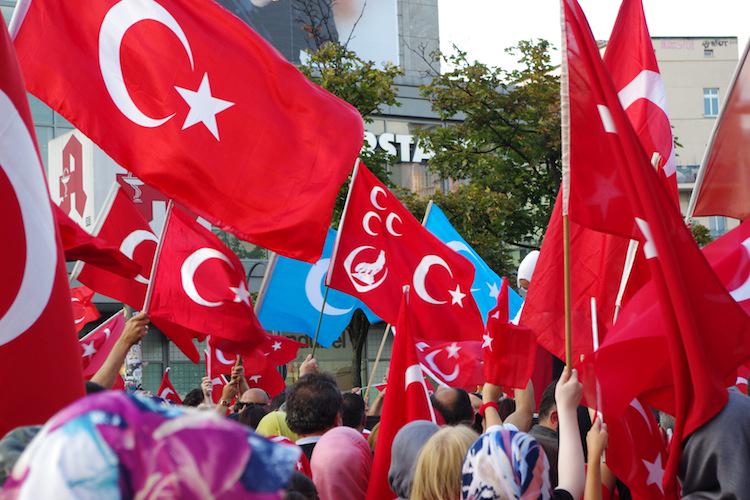 Llops Grisos, la ultradreta violenta turca, cada cop més propera a Erdogan