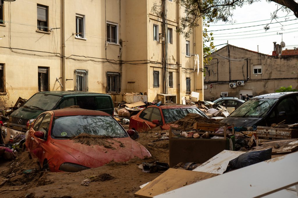 Destroces causades per les inundacions al barri del Raval d'Algemesí