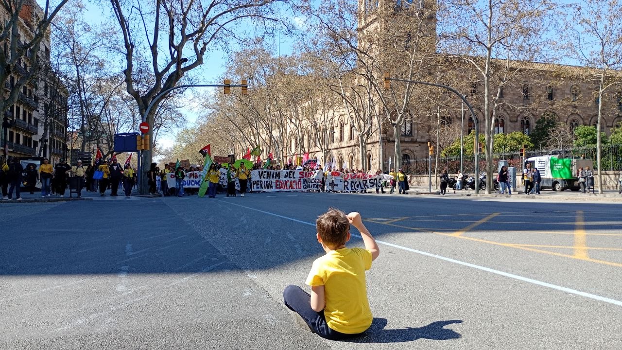 Vaga educativa a Catalunya: "Tornarem a paralitzar el país si cal"
